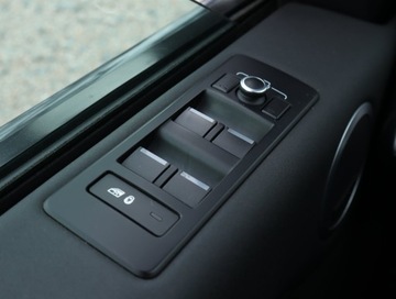 Land Rover Discovery V Terenowy 2.0 SD4 240KM 2017 Land Rover Discovery 2.0 Sd4, Salon Polska, zdjęcie 19