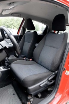 Toyota Yaris III Hatchback 5d 1.33 Dual VVT-i 99KM 2012 Toyota Yaris Luna 1.33, 99KM, salon pl, fv marza 1.3 Benzyna 99KM, zdjęcie 6