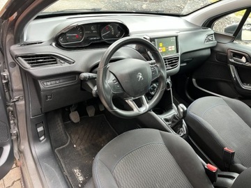 Peugeot 208 I Hatchback 5d Facelifting 1.2 PureTech 82KM 2018 Peugeot 208 1.2 benzyna 83 KM nawigacja LED zarej w PL zadbany zamia, zdjęcie 7