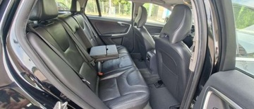 Volvo V60 I 2013 Volvo V60 Volvo V60 D6 AWD Plug-in Hybrid Summum 2.4 Hybryda Plug-in 220KM, zdjęcie 20