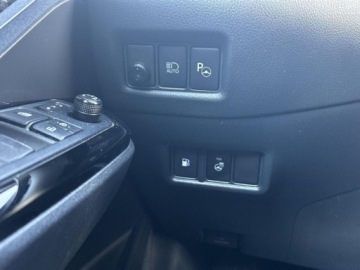 Toyota C-HR I Crossover Facelifting 1.8 Hybrid 122KM 2020 Toyota C-HR 1.8 Hybrid Selection. Kamera cofania. Podgrzewane fotele. VAT, zdjęcie 28