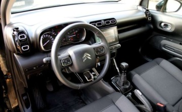 Citroen C3 Aircross  I Crossover Facelifting 1.2 PureTech 110KM 2023 Citroen C3 Aircross 1.2 PureTech Shine SS Manual 110KM SalonPL Gwarancj, zdjęcie 2