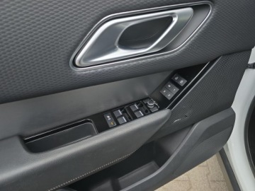 Land Rover Range Rover Velar SUV 2.0 204KM 2021 Velar 2.0 D200 mHEV SE, zdjęcie 9