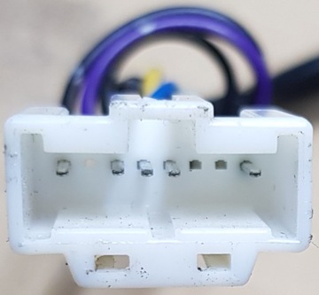 NISSAN PATROL GR Y61 97-04R ZRCÁTKO VNĚJŠÍ PRAVÉ 5 PIN EVROPA