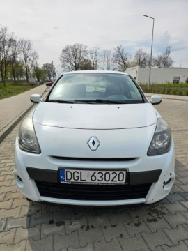Renault Clio III Hatchback 5d 1.2 i 16V 75KM 2009 Renault Clio Benzyna 1.2 - 2009r, zdjęcie 10