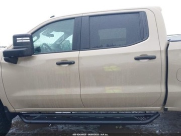 Chevrolet Silverado II 2022 Chevrolet Silverado 1500, 2022r., 4x4, 5.3L 5.3 Benzyna 355KM, zdjęcie 5