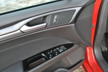 Ford Mondeo V Liftback Facelifting 2.0 EcoBlue 150KM 2020 Ford Mondeo Liftback Titanium 2,0EcoBlue 150KM A8, zdjęcie 14