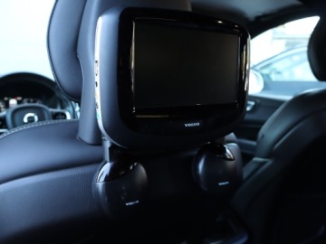 Volvo XC60 II Crossover D4 190KM 2018 Volvo XC60 D4, 187 KM, Automat, Skóra, Navi, zdjęcie 23