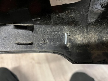SKODA KAROQ POUZDRO ZRCÁTKO LEVÝ 565857537A