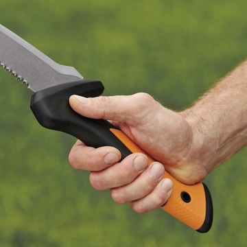Кливер-мачете с артишоками FISKARS. С ТВЕРДОЙ ПИЛОЙ 1051233