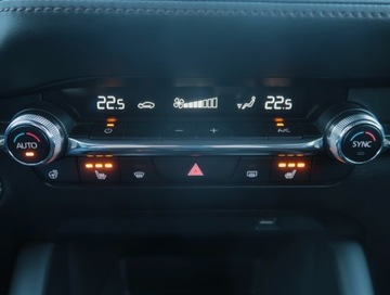 Mazda 3 IV Sedan  2.0 SKYACTIV-G 150KM 2020 Mazda 3 2.0 Skyactiv-G, Salon Polska, Serwis ASO, zdjęcie 14