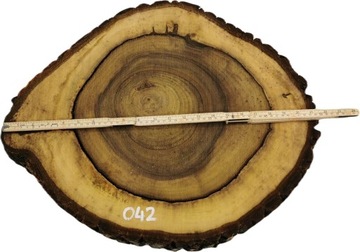 Срез грецкого ореха 53х45 Необычной формы