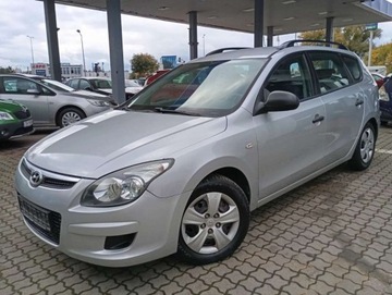 Hyundai i30 I CW Facelifting 1.4 DOHC 109KM 2010 Hyundai i30 1.4i 16v PROSTA benzyna KLIMATYZACJA stan IDEALNY BEZ rdzy 1.4, zdjęcie 1