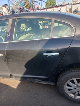 DVEŘE LEVÝ ZADNÍ RENAULT FLUENCE 2008 ROK NV676