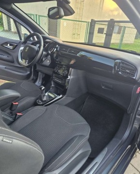 DS 3 Hatchback (Citroen) 1.2 VTi 82KM 2014 Citroen DS3 Citroen DS3 Pure Tech VTi 82 SoChic 1.2 Benzyna 82KM, zdjęcie 11