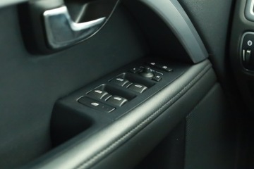Volvo V70 III Kombi Facelifting 2.0 D4 DRIVE-E 181KM 2014 Volvo V70 D4, 178 KM, Skóra, Navi, Xenon, zdjęcie 16