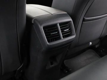 Citroen C5 Aircross SUV Plug-In Facelifting 1.6 PureTech Plug-In 225KM 2022 Citroen C5 Aircross Plug-In Automat Hak Navi, zdjęcie 39