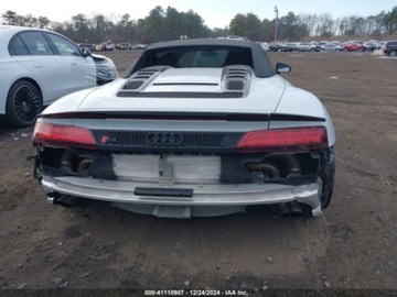 Audi R8 II 2023 Audi R8 Coupe 2023r., SPYDER V10 PERFORMANCE QUATTRO S TRONIC, od ubezpiec, zdjęcie 4