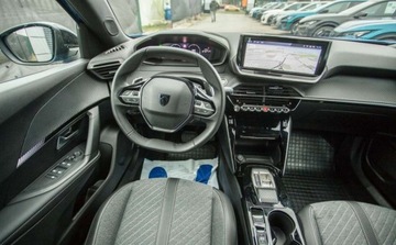 Peugeot 2008 II SUV Facelifting 1.2 PureTech 130KM 2024 Peugeot 2008 PureTech 130 Allure SS EAT8 SalonPL Niski Przebieg Od Reki Za, zdjęcie 25