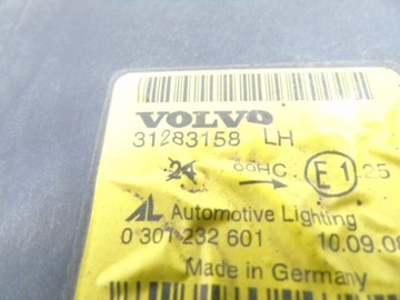 SVĚTLO LEVÝ PŘEDNÍ VOLVO C30 31283158