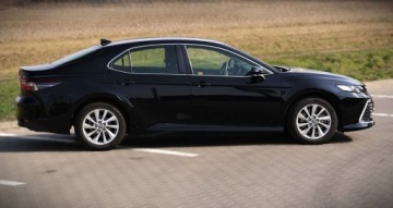 Toyota Camry IX Sedan 2.5 Hybrid Dynamic Force 218KM 2023 Toyota Camry Toyota Camry 2.5 Hybrid Comfort CVT FV23 Gwarancja Salon PL, zdjęcie 4