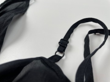 Блуза женская, топ на тонких бретелях, черная, 100% шелк, SUNNY LEIGH, размер M