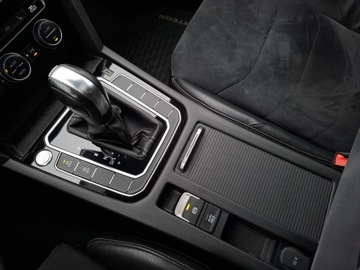 Volkswagen Arteon Fastback 2.0 TDI 190KM 2019 Volkswagen Arteon R-line, 2.0 TDI / 190KM, Salon P, zdjęcie 26