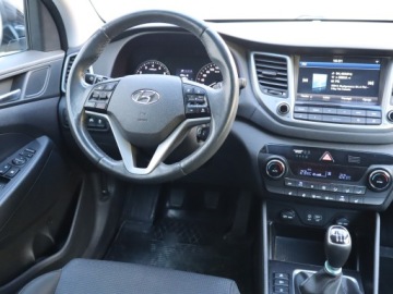 Hyundai Tucson III SUV 1.6 GDI 132KM 2017 Hyundai Tucson 1.6 GDI, Salon Polska, Serwis ASO, zdjęcie 6