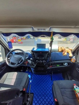 DYWANIK BUS VAN IVECO DAILY 2014-2024r . SKAJ PIKOWANA