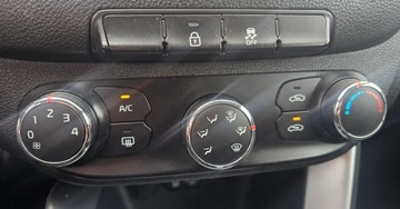 Kia Ceed II Hatchback 5d Facelifting 1.4 DOHC 100KM 2017 Kia Ceed Android auto 1.4 benzyna PoroCeed cupe 1.4 Benzyna 100KM, zdjęcie 15