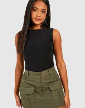 ГЛАДКИЙ ЧЕРНЫЙ БОДИ БЕЗ РУКАВОВ С ЗАЩЕЛКОЙ НА НИЗЕ BOOHOO 40