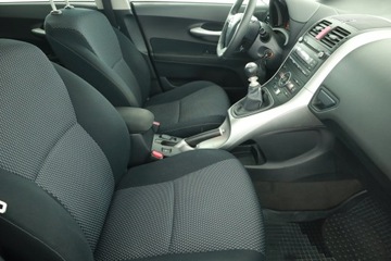 Toyota Auris I Hatchback 1.6 Valvematic 132KM 2010 Toyota Auris 1.6 Valvematic, Salon Polska, zdjęcie 6