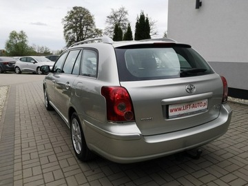 Toyota Avensis II Kombi 2.0 D-4D 126KM 2007 Toyota Avensis 2.0 D-4D 126KM # Klimatr #, zdjęcie 7