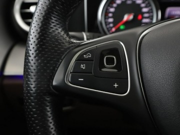 Mercedes Klasa E W213 Kombi 2.0 250 211KM 2017 Mercedes E 250 Avantgarde E250 kamera navi automat, zdjęcie 30