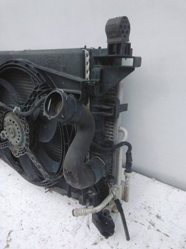 8942 OPEL MERIVA B 1.4 PAS CHLADIČ 13356285
