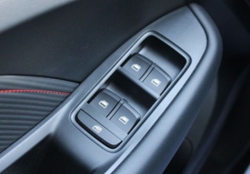 MG ZS II SUV Classic 1.0 T-GDi 111KM 2024 MG ZS 1.0 T-GDI PB 111KM DCT Exclusive Serwis ASO Gwarancja Benzyna 111KM, zdjęcie 31