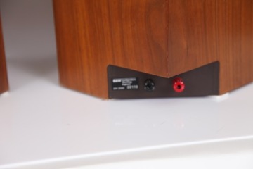 Колонки Bowers & Wilkins dm 2000