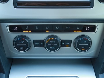 Volkswagen Passat B8 Variant 2.0 TDI 150KM 2015 VW Passat 2.0 TDI, Salon Polska, Serwis ASO, zdjęcie 12