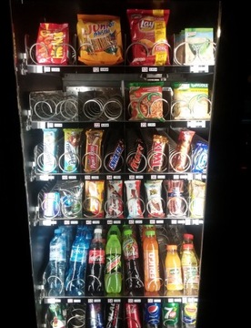 Торговый автомат HQ для холодных напитков, закусок и сладостей
