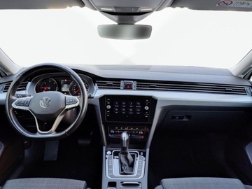 Volkswagen Passat B8 Variant Facelifting 2.0 TDI SCR 150KM 2021 Volkswagen Passat Faktura VAT DSG Hak Kamera Aut.ParkowanieModel 2022, zdjęcie 18