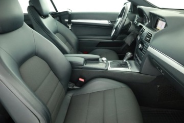 Mercedes Klasa E W212 Coupe 200 CGI BlueEFFICIENCY 184KM 2011 Mercedes E E 200, Serwis ASO, Automat, Skóra, zdjęcie 6