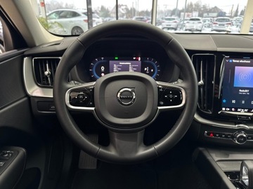 Volvo XC60 II 2022 Volvo XC 60 B5 AWD Plus Dark / 1 właściciel / Salo, zdjęcie 14