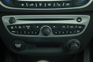 Renault Megane III Hatchback 1.9 dCi 130KM 2010 Renault Megane 1.9 dCi, Navi, Klima, Klimatronic, zdjęcie 13