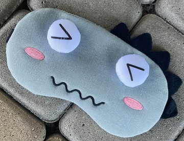 ГЛАЗА РЕЛАКСАЦИЯ МАСКА ДЛЯ СПЯ МОНСТРЫ СУЩЕСТВО ЧЕРВЬ ДРАКОН СТАРИК