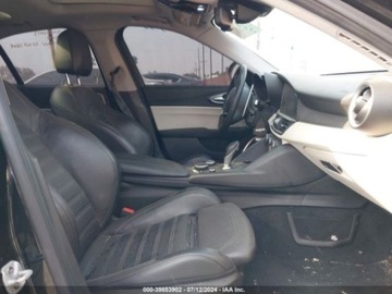 Alfa Romeo Giulia II 2019 Alfa Romeo Giulia 2019 Alfa Romeo Giulia Ti Sport RWD 2.0 Benzyna 280KM, zdjęcie 4