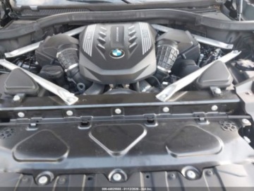 BMW X6 G06 2021 BMW X6 M50i 2021 4.4 Benzyna 523KM, zdjęcie 8