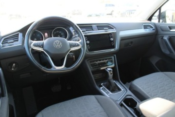 Volkswagen Tiguan II SUV Facelifting 2.0 TDI 150KM 2022 Volkswagen Tiguan LIFE DSG Salon Polska, zdjęcie 12