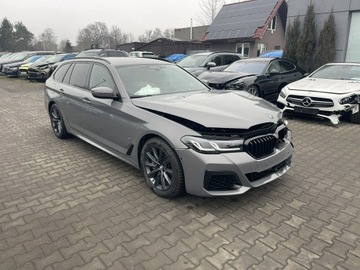 BMW Seria 5 G30-G31 Touring Facelifting 3.0 540i 333KM 2022 BMW 540 xDrive LED/Laser Harman/Kardon