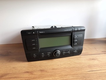 РАДИО SKODA AUDIENCE MP3 6xCD ЗАВОДСКОЙ КОД В ОТЛИЧНОМ СОСТОЯНИИ OCTAVIA 2
