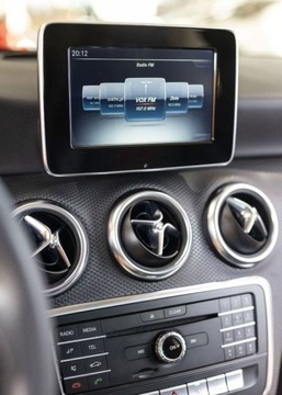 Mercedes Klasa A W176 Hatchback 5d Facelifting 180 122KM 2017 Mercedes-Benz Klasa A 180 Style 1.6 Benzyna 122KM, zdjęcie 20